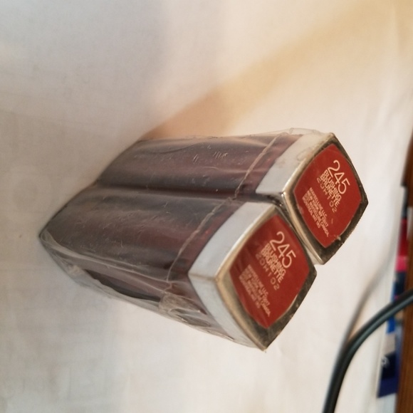 Maybelline 245 Blushing Brunette Lipstick New Nwt